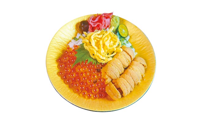 BELLAVITA山口小鼎脍-北海道极品三色丼，888元。（BELLAVITA提供）