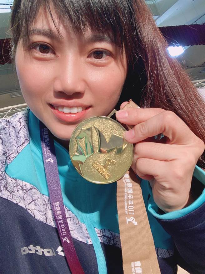  武术选手吴姿宜是漂亮宝贝，也是3个孩子的妈，再度拿下散打冠军。（彰化县政府提供／吴敏菁彰化传真）