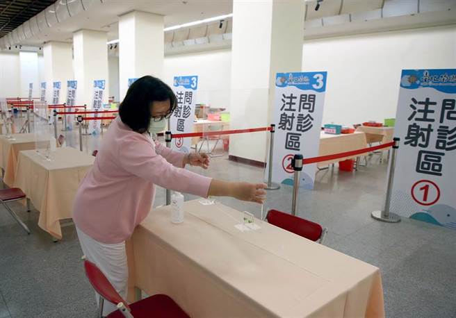 北荣完成整备作业。（赵双杰摄）
