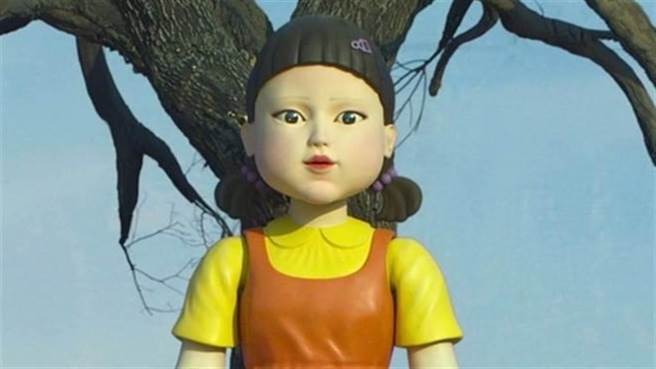 《鱿鱼游戏》中的123木头人娃娃爆红，仿制公仔也热卖。（图／IG@netflixkr）