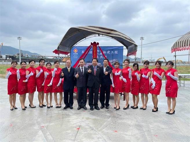 连江县政府今（22日）举行马祖酒厂南竿二厂新建工程动土典礼。（连江县政府提供）
