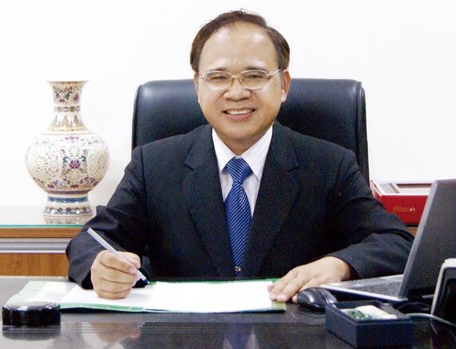 董事长周添铭带领员工以「实事求是、确保最佳品质」的态度，研发优质产品，获得国内外客户群对该公司高度肯定。图／大日科技提供