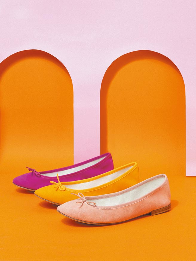 远百信义A13 Repetto CENDRILLON，1万600元至1万2600元间。（远百提供）