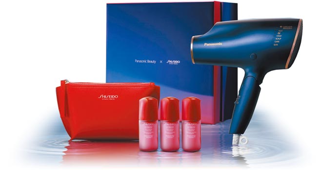 Panasonic與資生堂合作，推出現買全新極潤奈米水離子吹風機EH-NA0E，即送資生堂紅妍超導循環肌活露「絕美保養組」，寵愛價9900元。（Panasonic提供）