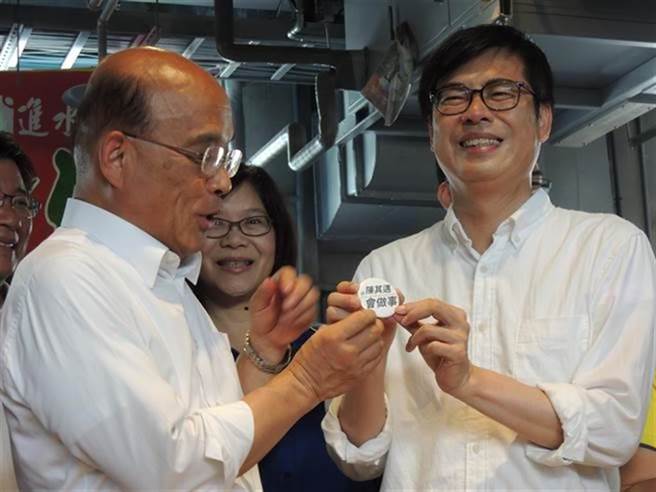 行政院院长苏贞昌（左）、高雄市市长陈其迈（右）。(图／中时资料照)