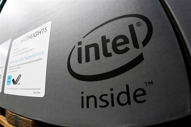 英特尔股价空前惨杀逾11%，带衰台积电ADR挫跌。（美联社）