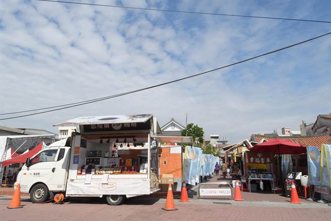 「迴市集」第一希望青年朋友回鄉來創業，第二希望青年創業的成果能夠引起更多人的迴響，吸引更多創業家扎根彰化，展現各自的實力與才華。(吳建輝攝)