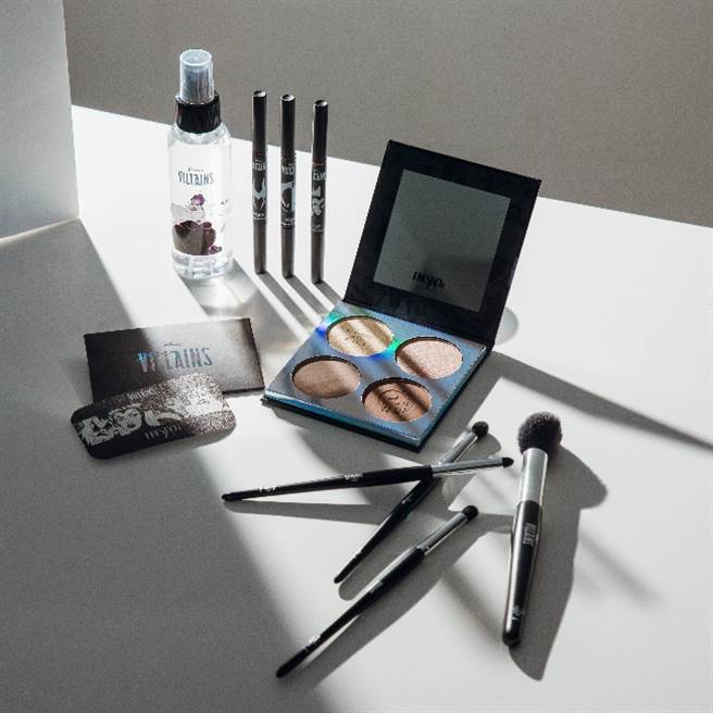 FreshO2迪士尼反派系列彩妆。（图／品牌提供）