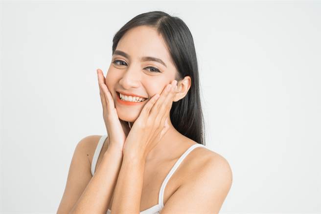 生肖屬猴、雞、兔、豬、鼠的人運氣好，一輩子福氣繞身。（示意圖／shutterstock）