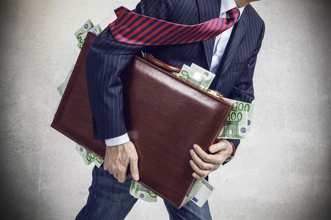 5個星座在2021年冬季能鹹魚翻身，事業運大爆棚，荷包賺飽飽。(示意圖/達志影像)