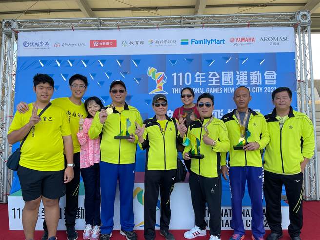 高雄市體育總會射擊委員會在全國運動會射擊項目囊括9金2銀4銅，一舉射破104年全國運動會射擊項目所保持的6金紀錄。（高雄市體育總會射擊委員會提供）