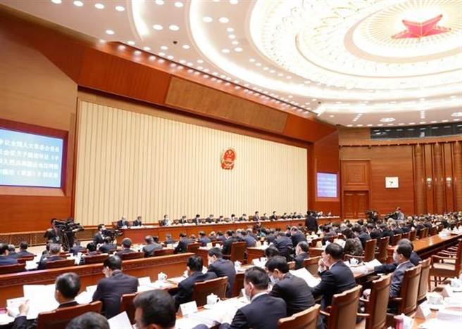 中共全国人大常委会在北京举行。（中新社）