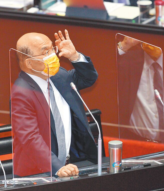 行政院長蘇貞昌（如圖）22日立法院備詢時，再度發聲力挺陳柏惟。（張鎧乙攝）