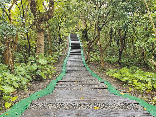 宜兰县政府刚完成罗东运动公园内的槌球场及山丘步道整修工程。（胡健森摄）