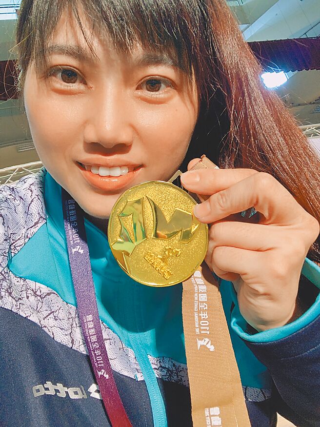 武术选手吴姿宜是体坛漂亮宝贝，也是3个孩子的妈，再度拿下散打冠军。（彰化县政府提供／吴敏菁彰化传真）