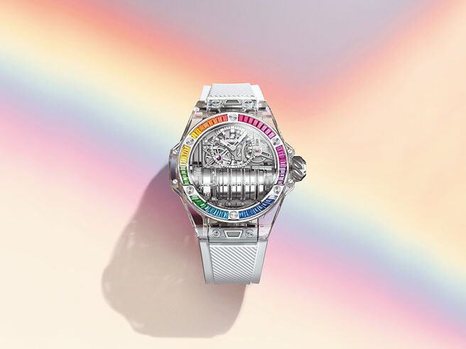宇舶表BIG BANG MP-11彩虹蓝宝石腕表，全球限量50只，台湾是全球首发，399万元。（HUBLOT提供）