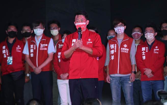 台中第二选区陈柏惟罢免案23日投票，最后陈柏惟确定被罢免。（黄国峰摄）
