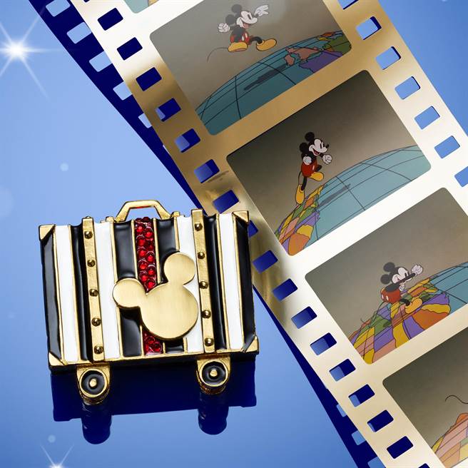 雅诗兰黛 迪士尼米奇固体香精 探索世界1万2800元 情境图。（雅诗兰黛提供）