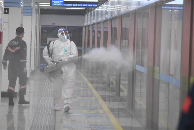 大陸甘肅省疫情延燒，其中蘭州市已經終止遊客的一切旅行活動，採取就地隔離、就地觀察，集中進行核酸檢測。（中新社）