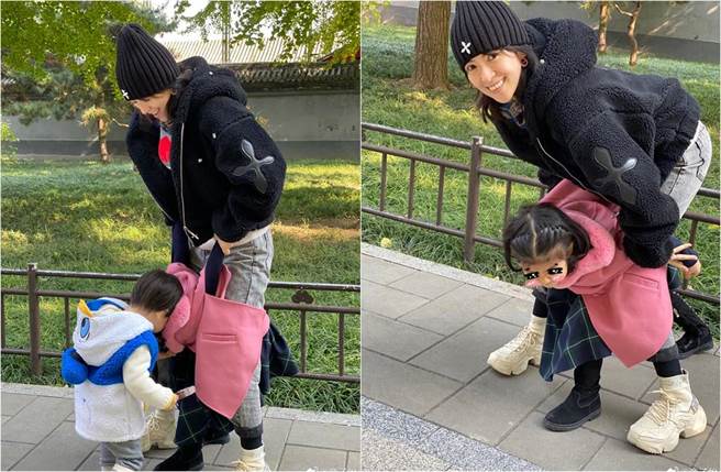 章子怡大方顶素顏入镜，她顏值清新、一双大眼睛电力十足，看起来相当冻龄。（图／取材自章子怡微博）