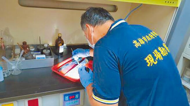 高雄市旗山区1间茶行14年前发生重大窃盗案，警方透过比对窃嫌DNA，冷案宣布破案。（高雄市旗山警分局／林雅惠高雄传真）