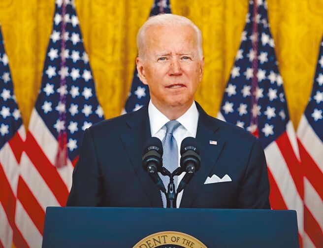 美國總統拜登與法國總統馬克宏22日再通電話，顯示雙方仍努力修補關係。圖為美國總統拜登。（摘自美國總統拜登官方臉書）