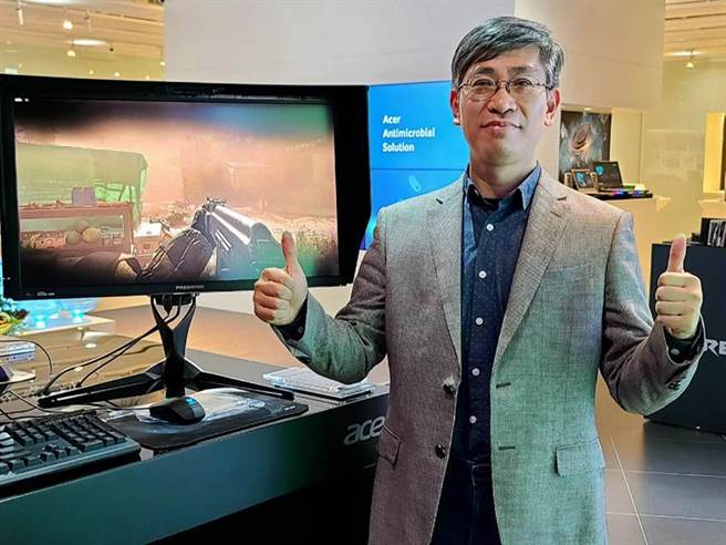 （宏碁数位显示事业总经理简慧祥于今年8月接下建碁董事长一职，对于建碁营运今年回稳获利、明年维稳成长态势，他持乐观看法。图／翁毓岚）