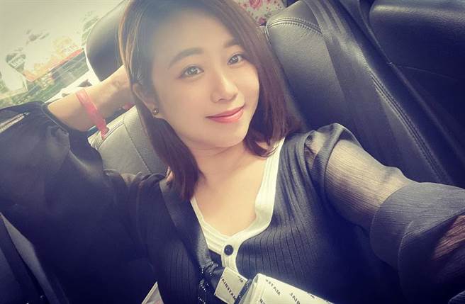 茵声（郑茵声）是YouTuber「这群人」成员之一。(图／翻摄自茵声脸书)