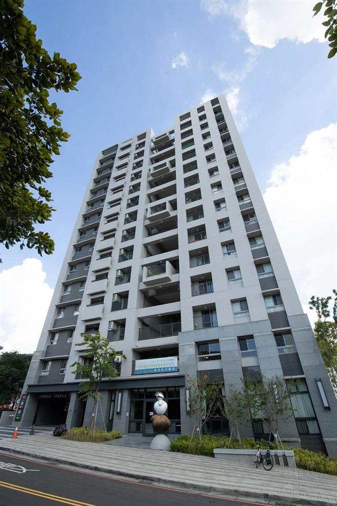 台中市南屯精科乐活好宅三房型，即日起开放随到随办受理申请作业。（台中市政府提供）