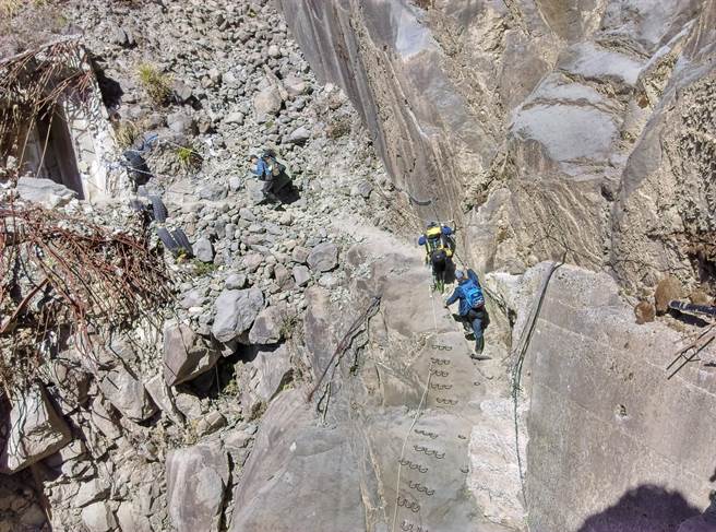 阿里山铁路支线眠月线有「秘境」美称，近年已成登山人气景点。（林务局嘉义林区管理处提供∕吕妍庭嘉义传真）