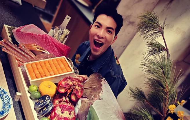 萧敬腾因Toyz风波，旗下日本高级餐厅被狂刷1颗星Google评论。（图／FB@萧敬腾）