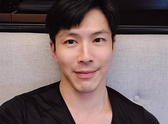 黄少祺被封为本土剧男神。(图/翻摄自黄少祺脸书)