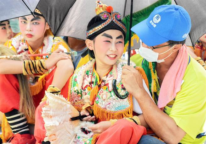 五毒大神可爱模样，每每出阵总是人气阵头之一。（林和生摄）