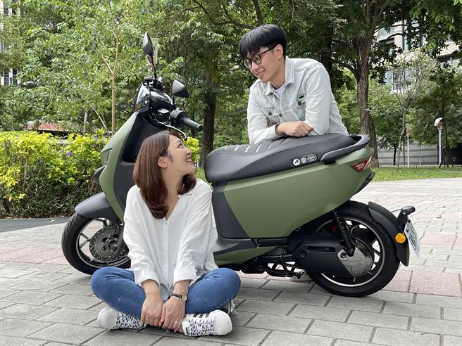 新北市民使用「振兴五倍券」或「新北加倍券」5000元以上，购买电动机车，均再加码补助8000元。（新北市环保局提供）