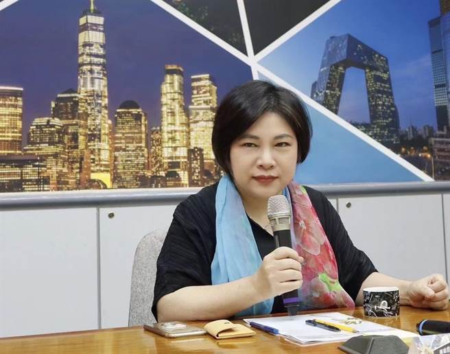 时报奖执委会执行长林淑黛致词 感谢各位评委的参与。(时报奖组委会提供)