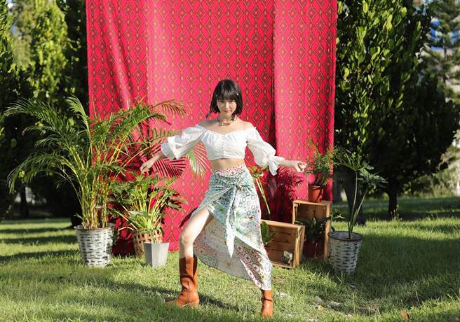 温妮为MV大展舞功。(哈啰你好工作室提供)