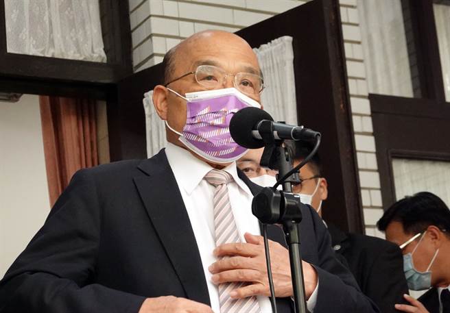 针对珍爱藻礁、反莱猪、公投绑大选、重启核四等4大公投案将在12月18日登场，行政院长苏贞昌26日在立法院表示，政府要出来清清楚楚向人民报告，总统会努力，他也会带整个团队到各地向人民报告。（姚志平摄）