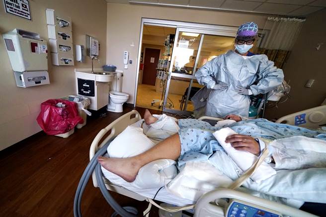 Delta新冠变异株今年在全球掀起新一波疫情，俄罗斯科学家公布庐山真面目。（资料照／美联社）