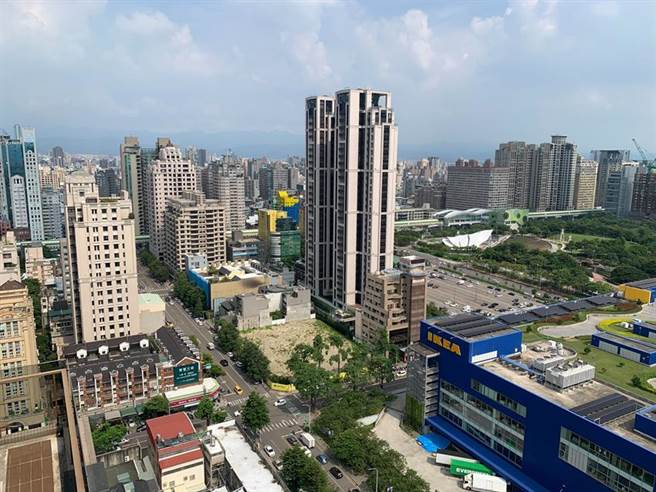 台中南屯區高價住宅集中在七期南側，擁綠地、學區、商圈加持。（圖／曾麗芳）

