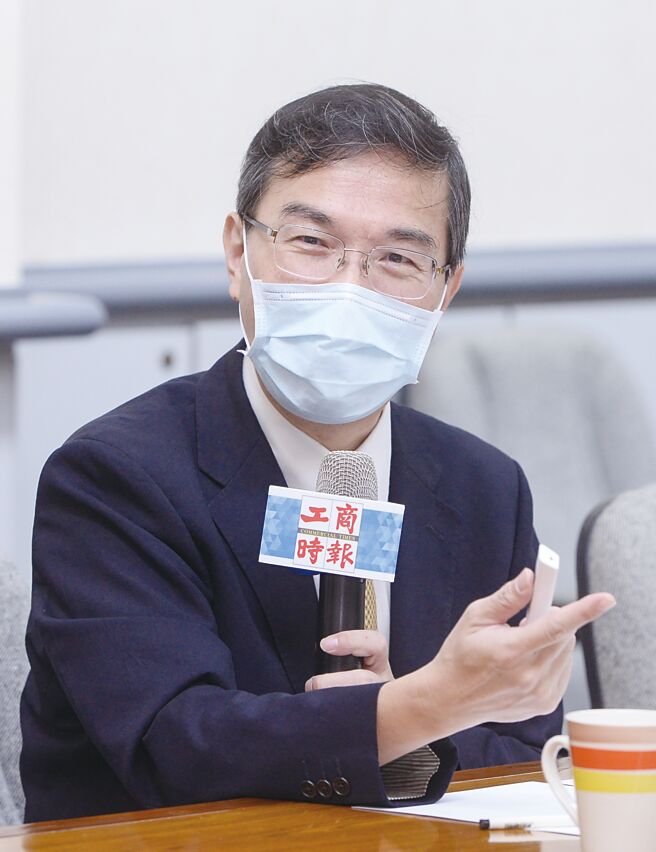 黄启瑞（臺北大学金融系教授兼主秘）