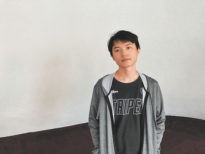 汪钧翌〈耳朵〉