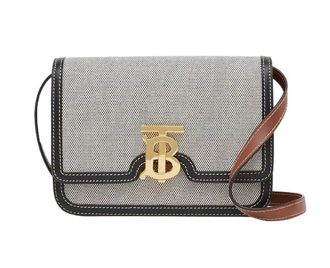 BREEZEONLINE BURBERRY小型三色調帆布及皮革TB包，獨家價7萬5000元。（微風提供）
