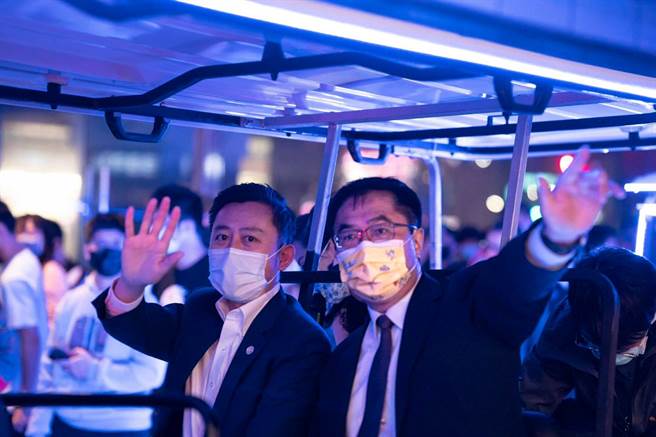 新竹市市长林智坚（左）、台南市市长黄伟哲（右）。（图／取自林智坚脸书）