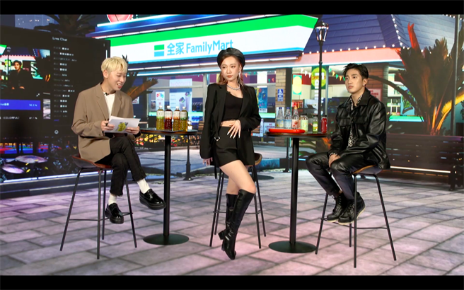 吴卓源演唱新歌〈精神分裂〉。（KKFARM提供)