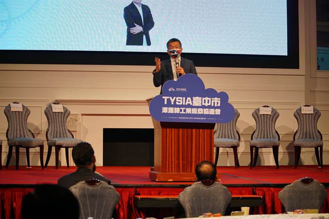 針對台中二選區立委補選人選，立法院副院長蔡其昌表示，目前民進黨已與基進黨交換意見。(林欣儀攝)