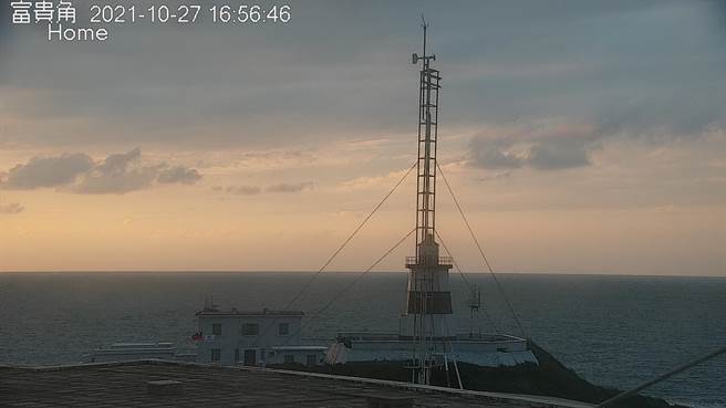 環保署指出，明天受東北季風挾帶輕微境外污染物影響，全台多為普通至橘色提醒等級。（翻攝自空氣品質監測網／林良齊台北傳真）