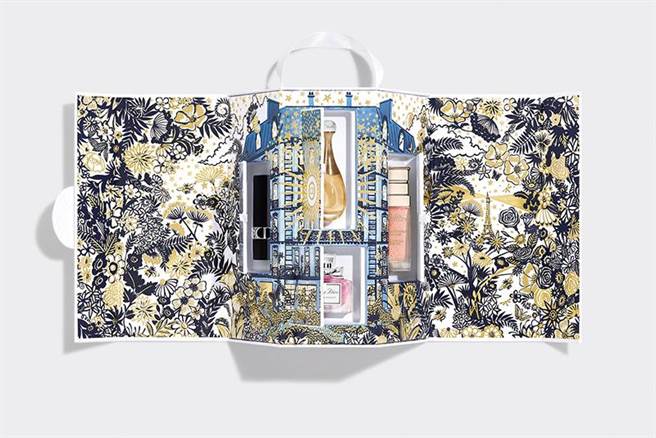 SOGO忠孝馆首卖DIOR迪奥蒙田30精装礼盒，优惠价3285元，限量50组。（SOGO提供）