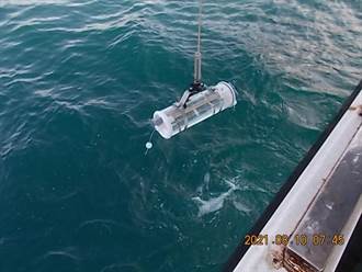 龜山島牛奶海現象 海保署持續監測