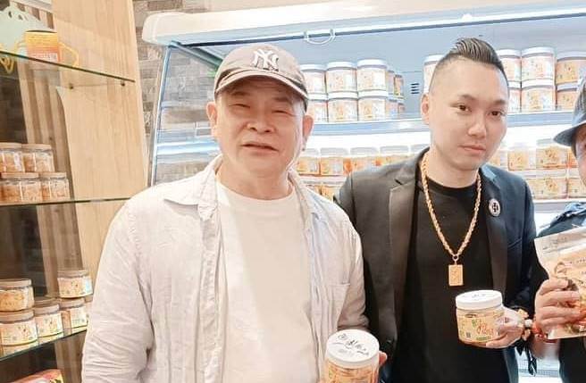 澎恰恰和连千毅日前同台直播，未料两人事后却对同台原因不同调，引发外界热议。（图／取材自兰庭精品脸书）