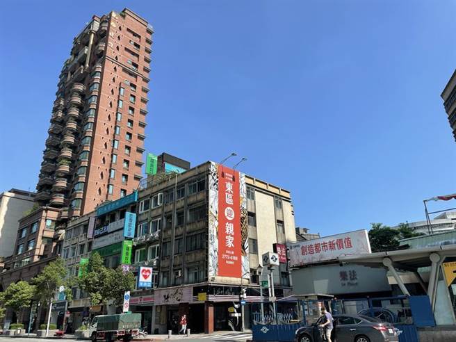 都更重建從「區間車」變「自強號」新北市竟要花400年才能達標。(圖/蔡惠芳)